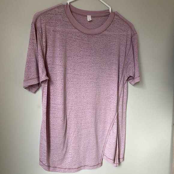 Lululemon T-Shirt - Picture 2 of 3